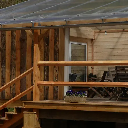 לינה וארוחת בוקר Source Nature